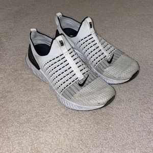 Mens Nike Phantom Run size 13